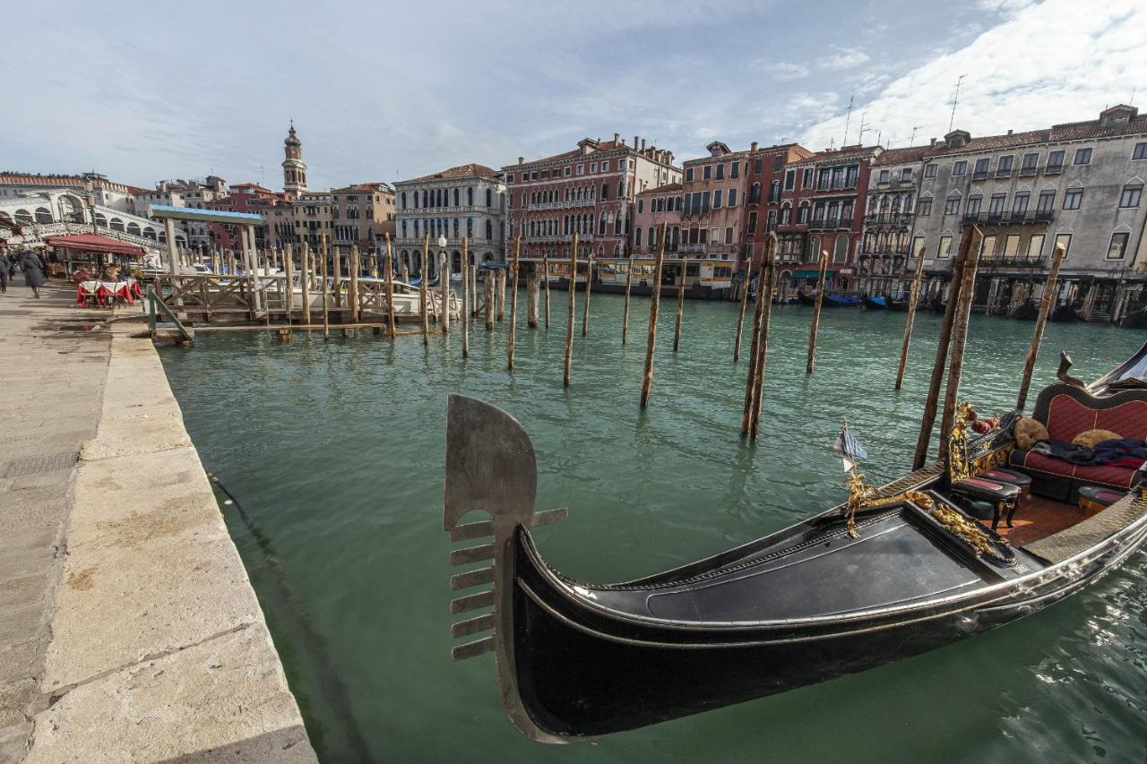 Residenza Valier - Rialto By Wonderful Italy Lägenhet Venedig Exteriör bild